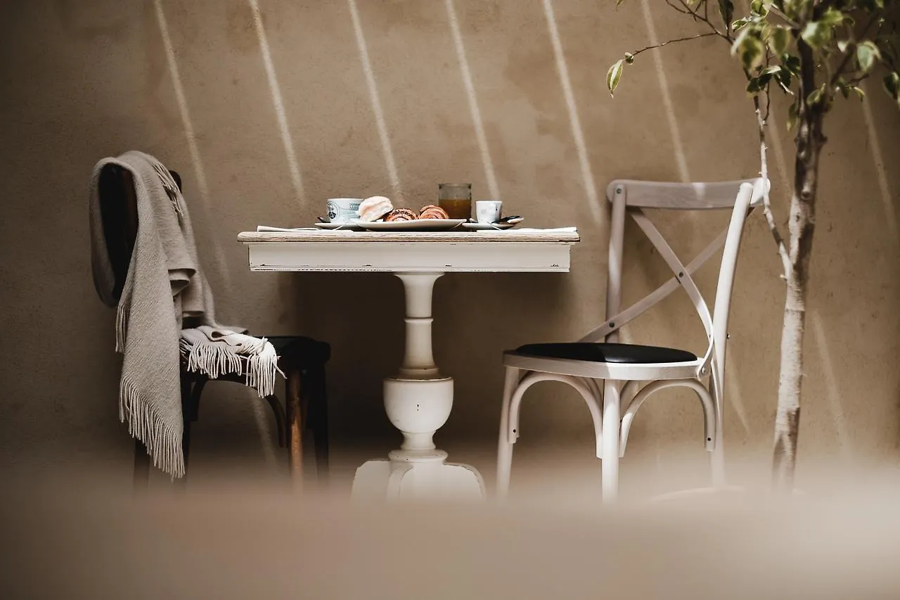 Talbot & Bons Bed & Breakfast Gudja