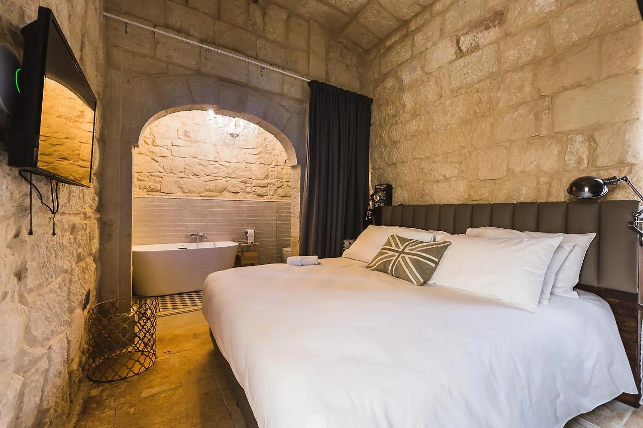 Talbot & Bons Bed & Breakfast Gudja 3*,  Malta